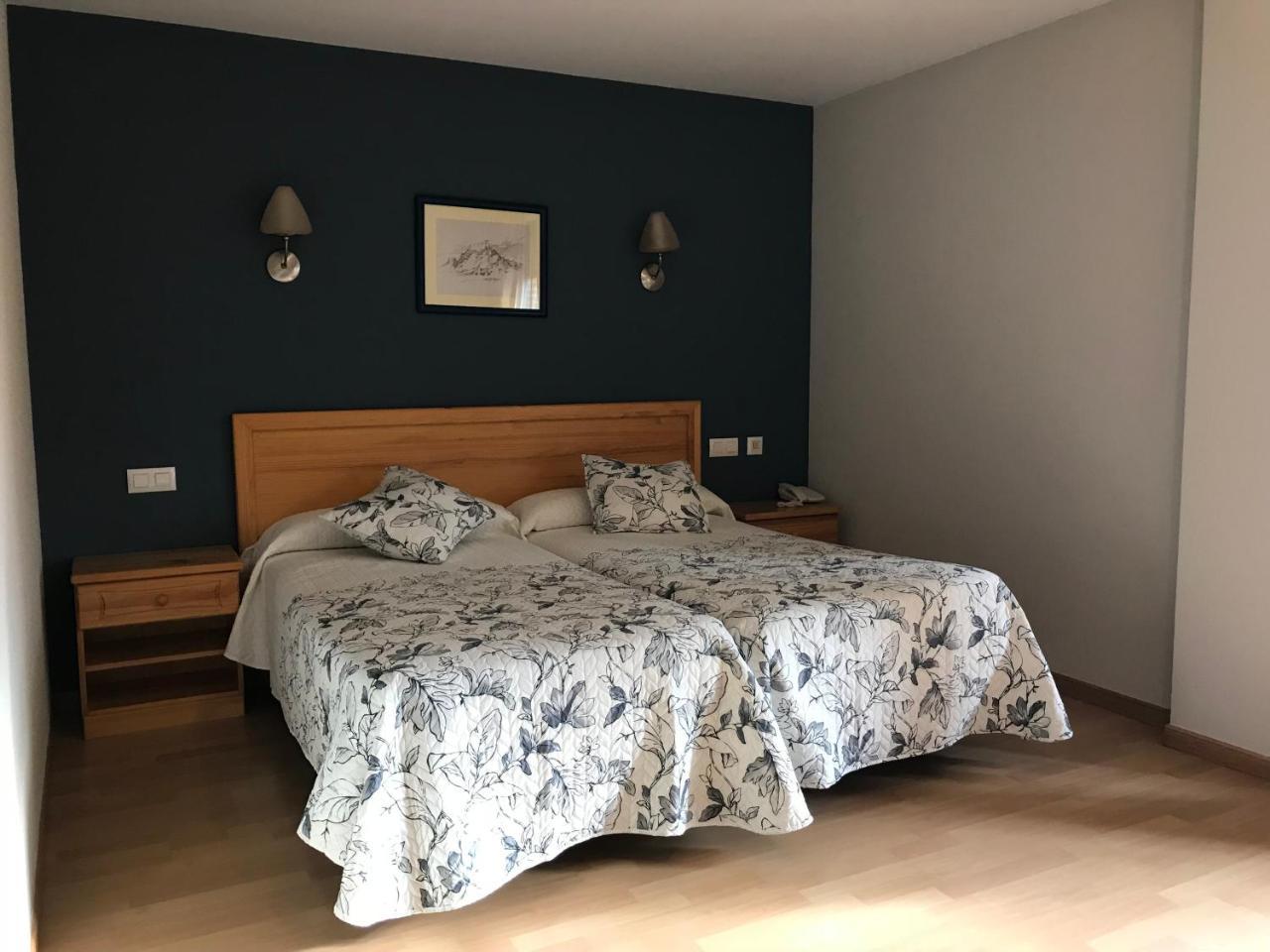 Hotel Casa Martin Poza de la Sal Zewnętrze zdjęcie
